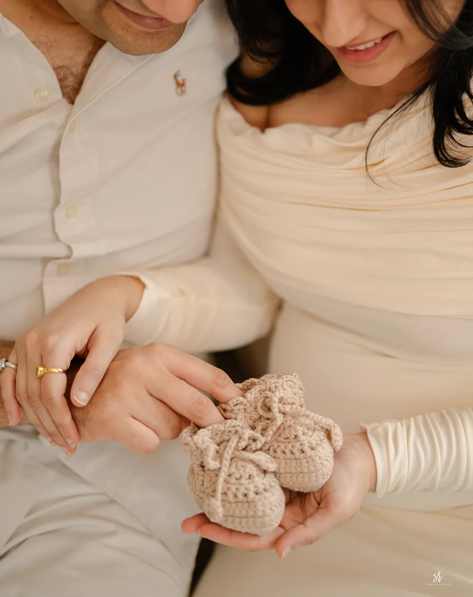 Fine-art maternity portrait celebrating the season of waiting · 25