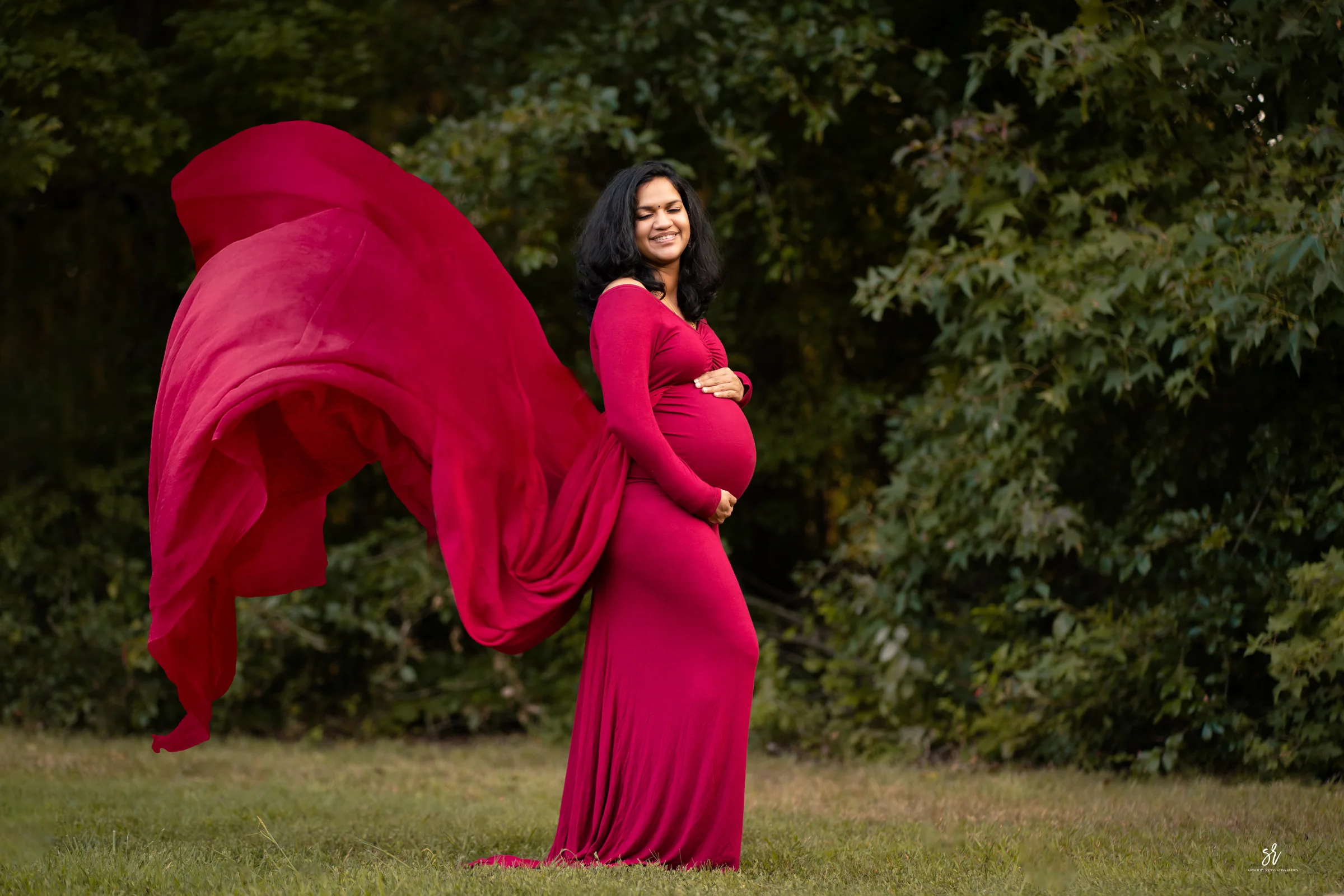 Fine-art maternity portrait celebrating the season of waiting · 04